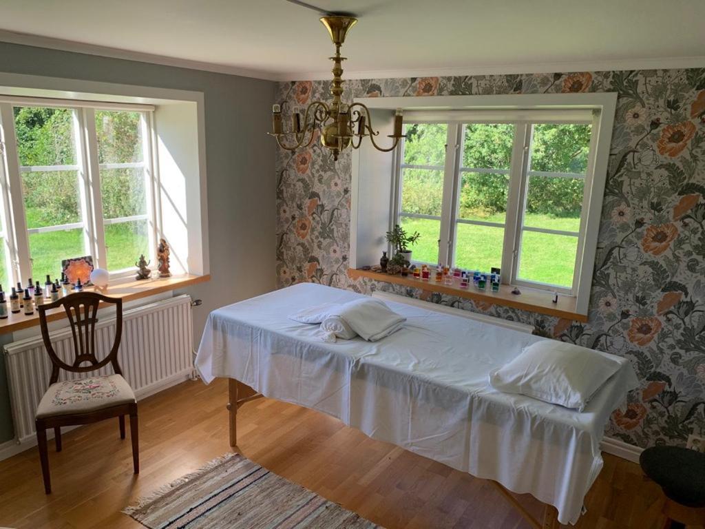 Bed and Breakfast Boerstorp Slott à Lugnås Extérieur photo